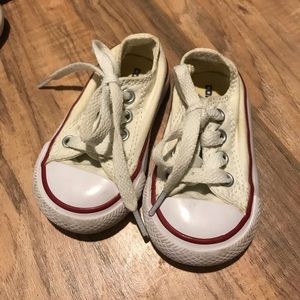 Converse size 3